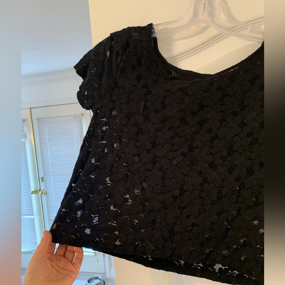 Black lace crop top - Picture 2 of 5